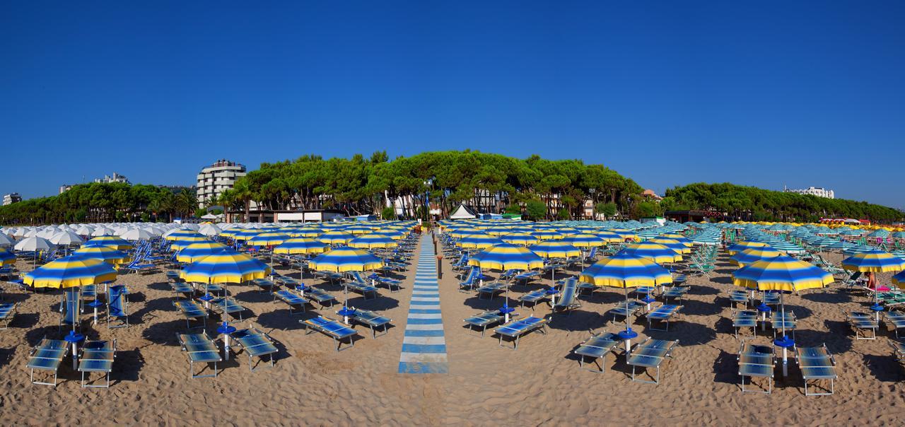 Hotel Antares Alba Adriatica Ngoại thất bức ảnh